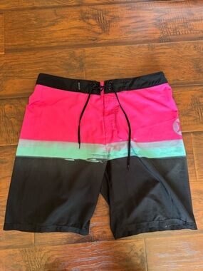 Hurley Pink and Black Board Shorts W32